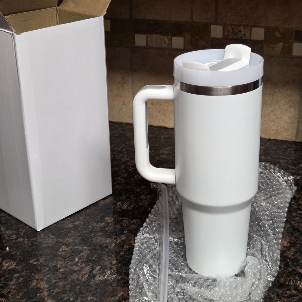 40 oz Insulated Tumbler with Handle & Straw – White with Gray accents